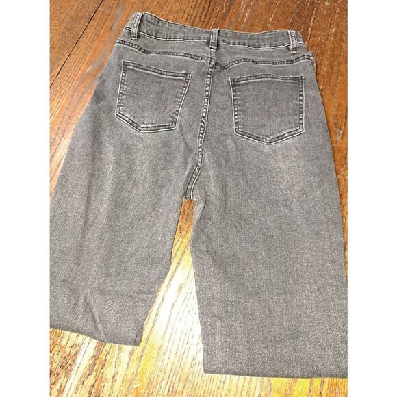 Size 6 SheIn Stretch Black Denim Jeans With Pockets and Belt Loops Bootcut - Picture 6 of 6